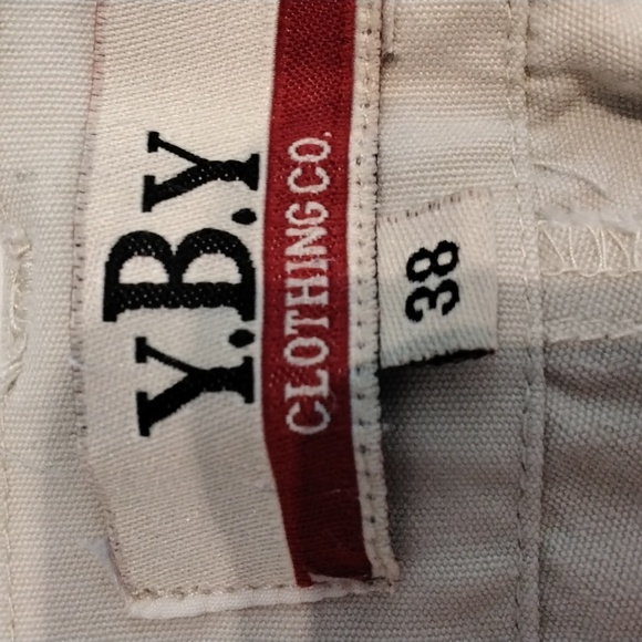 Mens' cargo shorts, size 38 - Picture 5 of 6